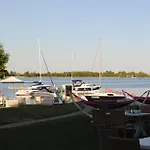 Bed & Breakfast Stare Sady Chillout 